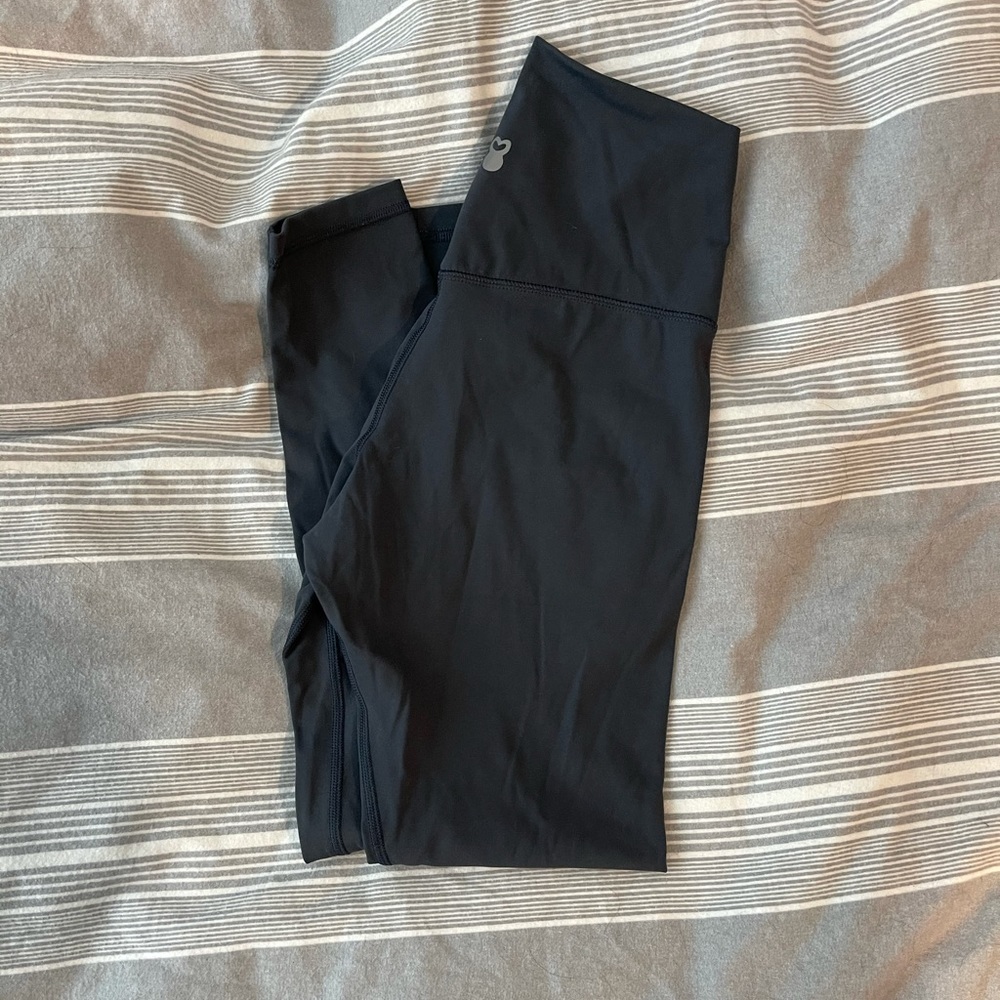 Crush leggings size small Belle and bell